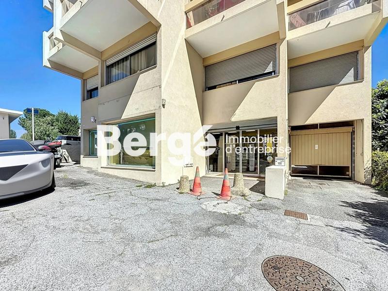 Local commercial - 133 m²