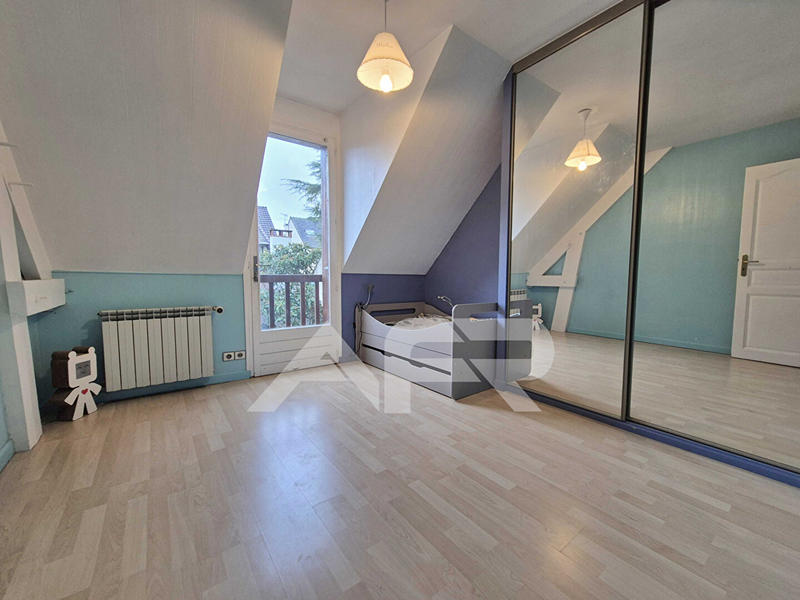 Maison - 138 m² - 5 pièces