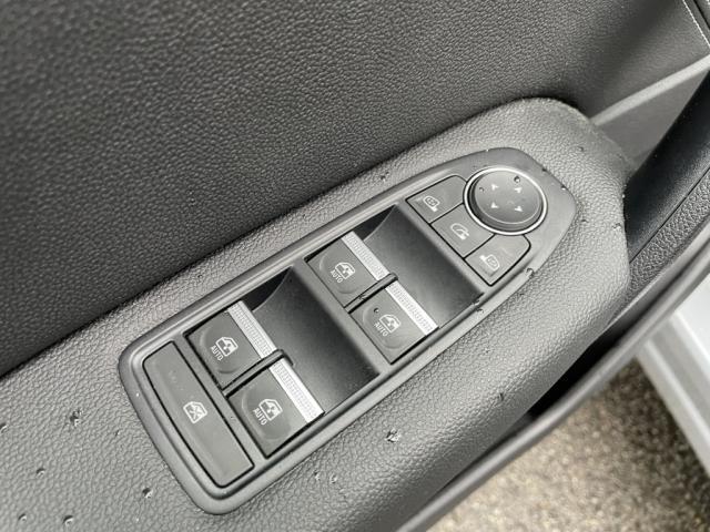 Renault Captur mild hybrid 140 Edc Techno