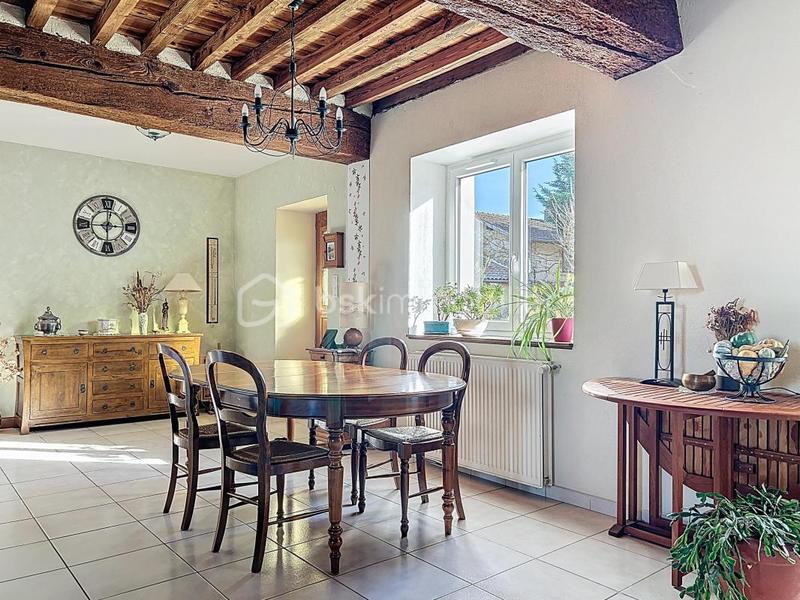 Corps de ferme - 300 m² - 8 pièces