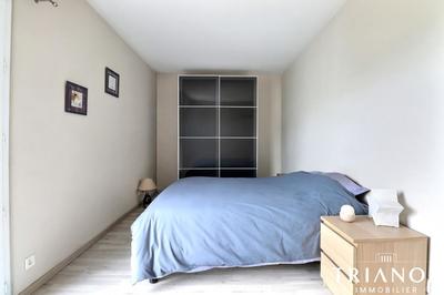 Appartement - 96 m² - 5 pièces