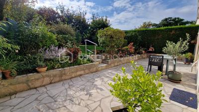 Maison de ville - 100 m² - 5 pièces