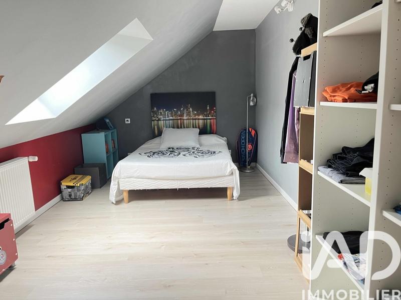 Maison - 187 m² - 7 pièces