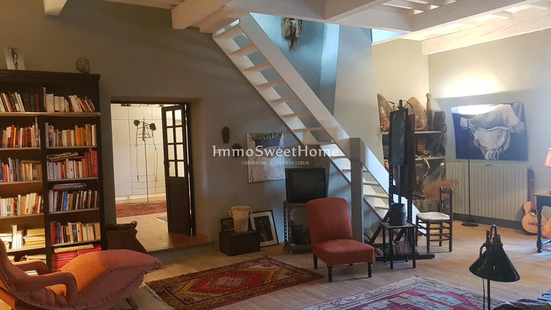 Mas - 338 m² - 14 pièces