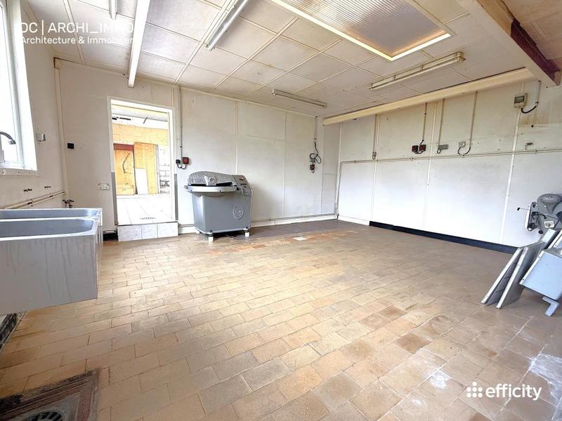 Maison - 345 m² - 6 pièces