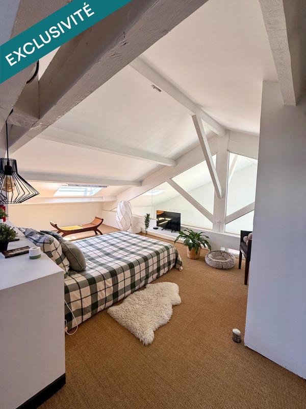 Loft - 110 m² - 4 pièces