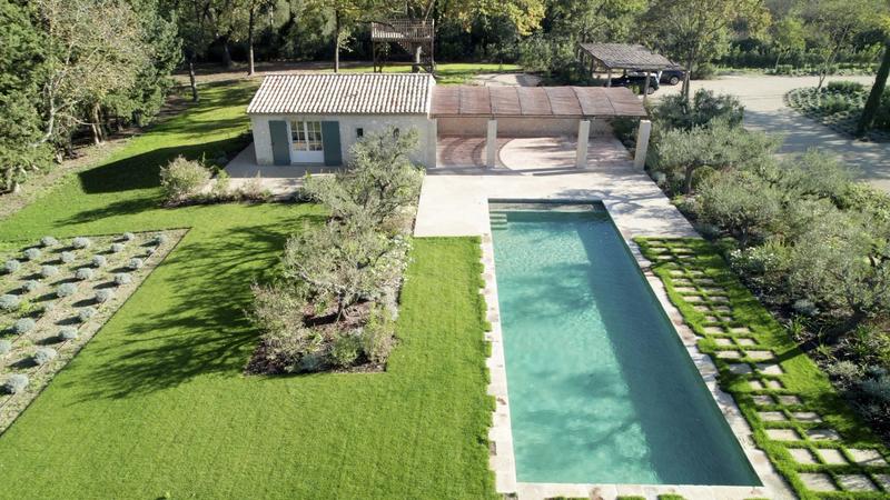 Mas - 270 m² - 10 pièces