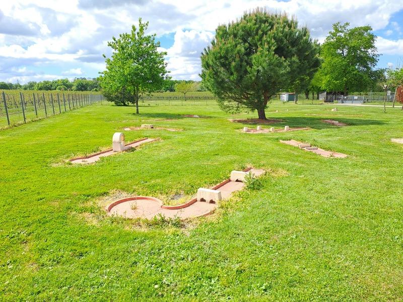 Propriété - 323 m² - 12 pièces