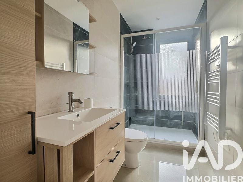 Maison - 95 m² - 4 pièces