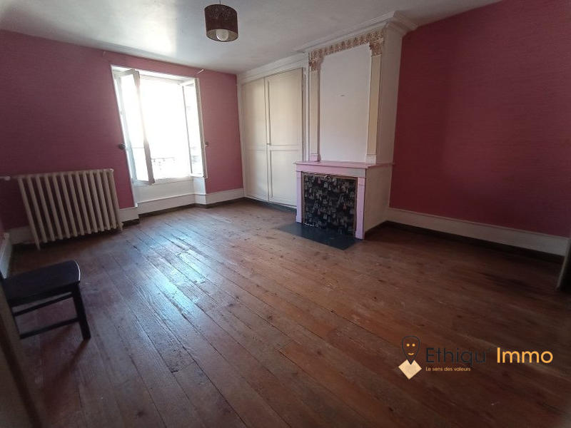 Maison - 278 m² - 8 pièces