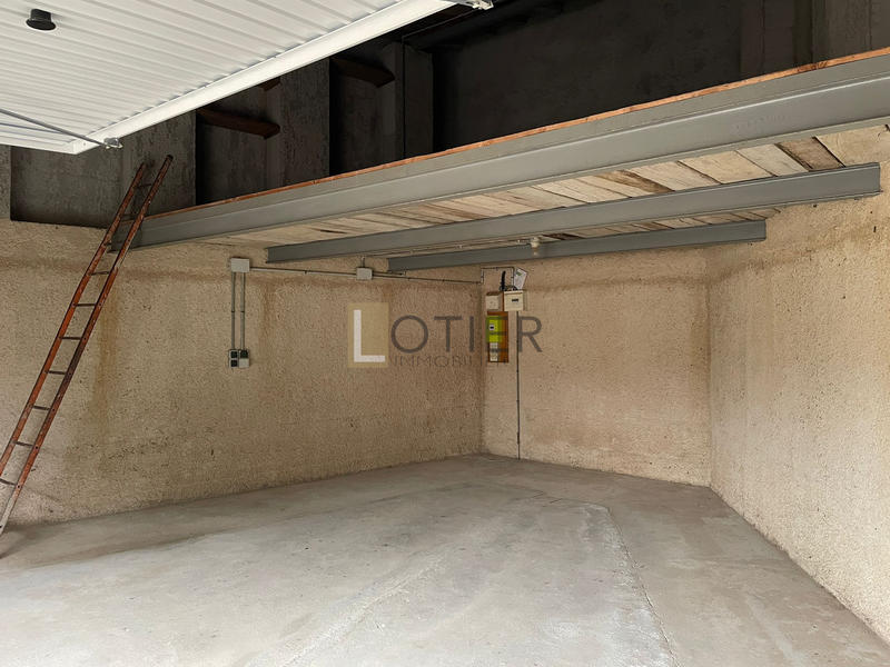 Maison - 159 m² - 6 pièces