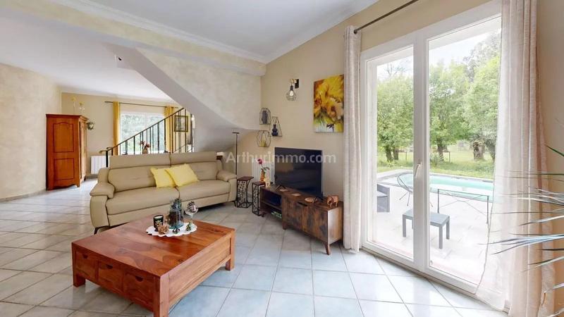 Maison - 142 m² - 5 pièces