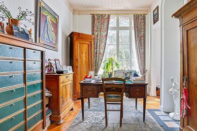 Propriété - 291 m² - 13 pièces