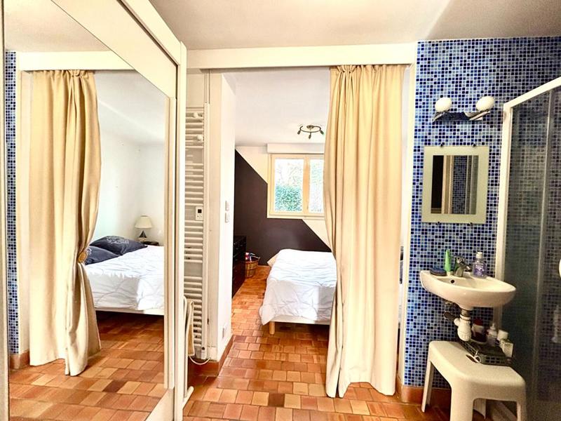 Demeure - 206 m² - 7 pièces