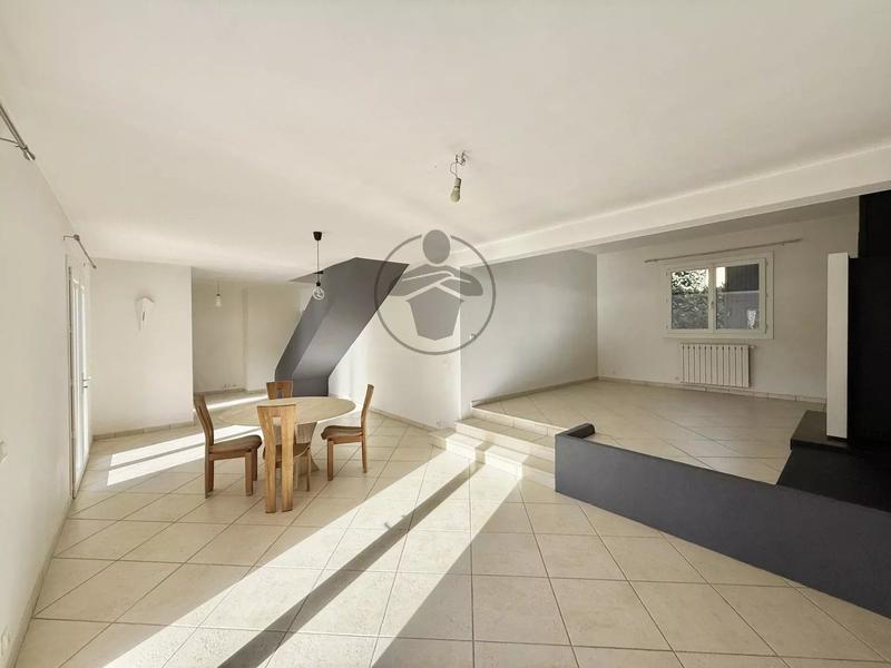 Maison - 173 m² - 7 pièces