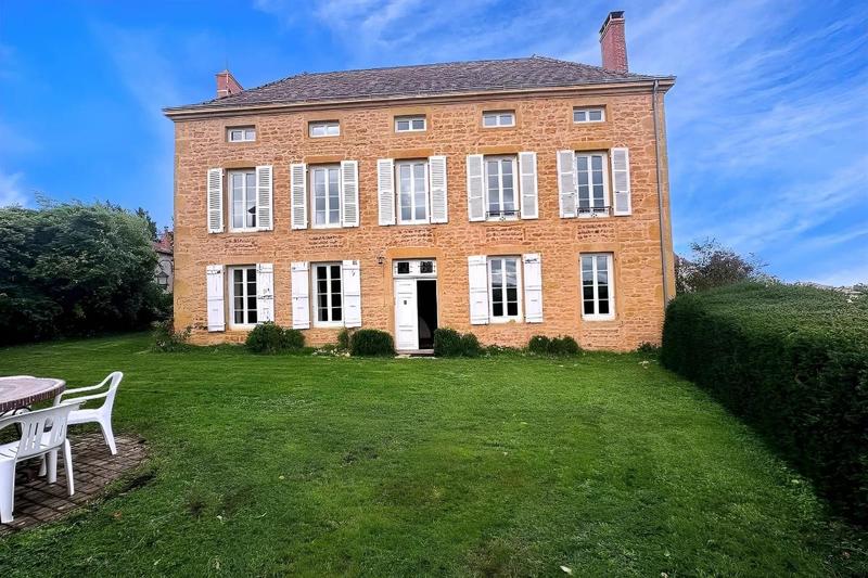 Demeure - 234 m² - 7 pièces