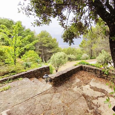 Maison - 185 m² - 6 pièces