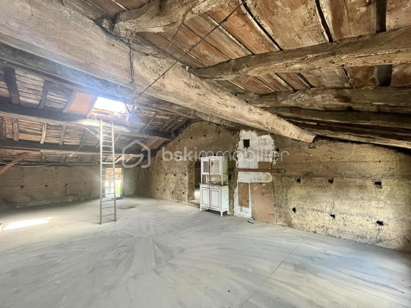 Appartement - 120 m² - 1 pièce
