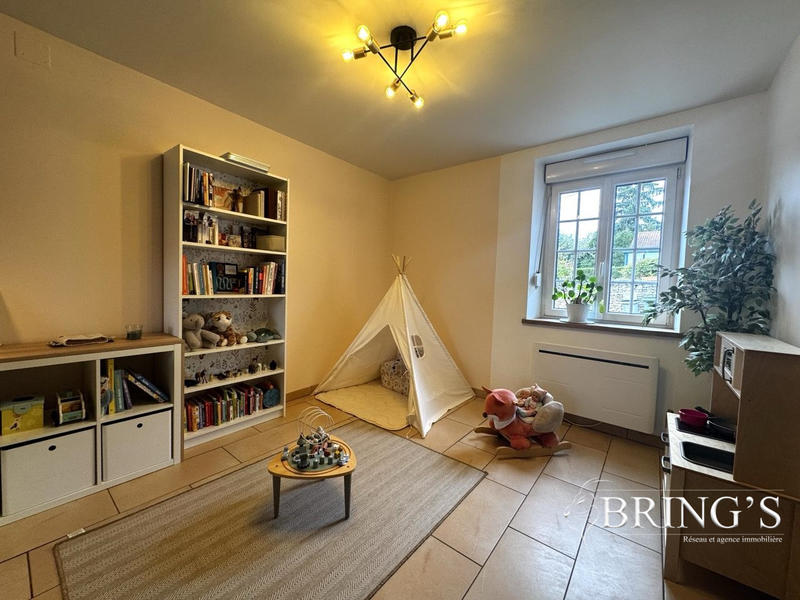 Maison - 200 m² - 7 pièces