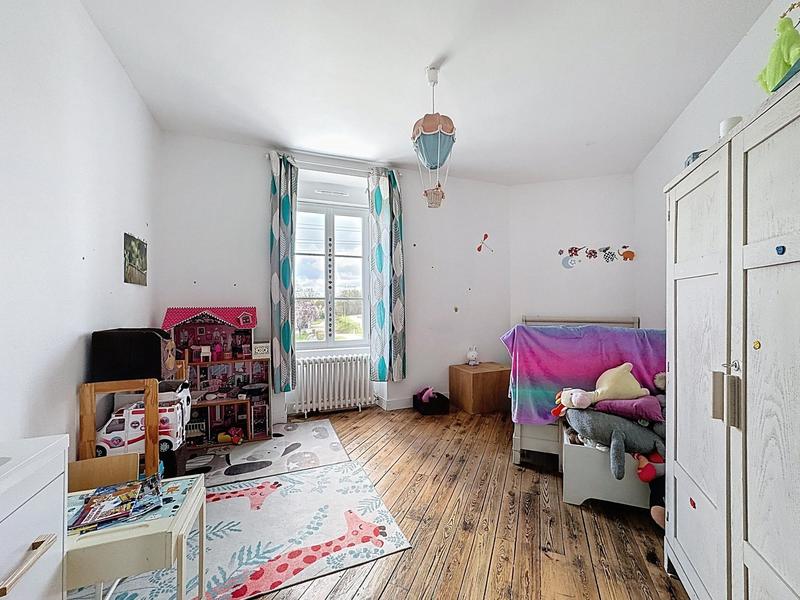 Maison - 226 m² - 8 pièces