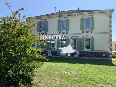 Propriété - 185 m² - 6 pièces