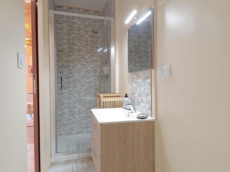 Studio - 25 m² - 1 pièce