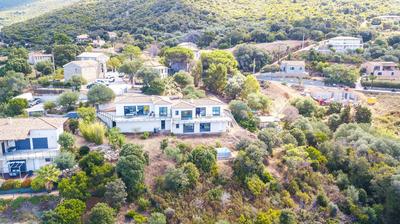 Villa - 147 m² - 6 pièces