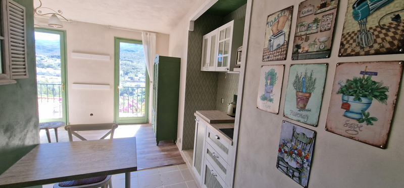 Maison - 161 m² - 9 pièces