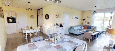 Maison - 99 m² - 5 pièces