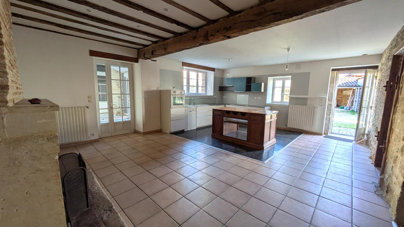 Maison - 250 m² - 11 pièces