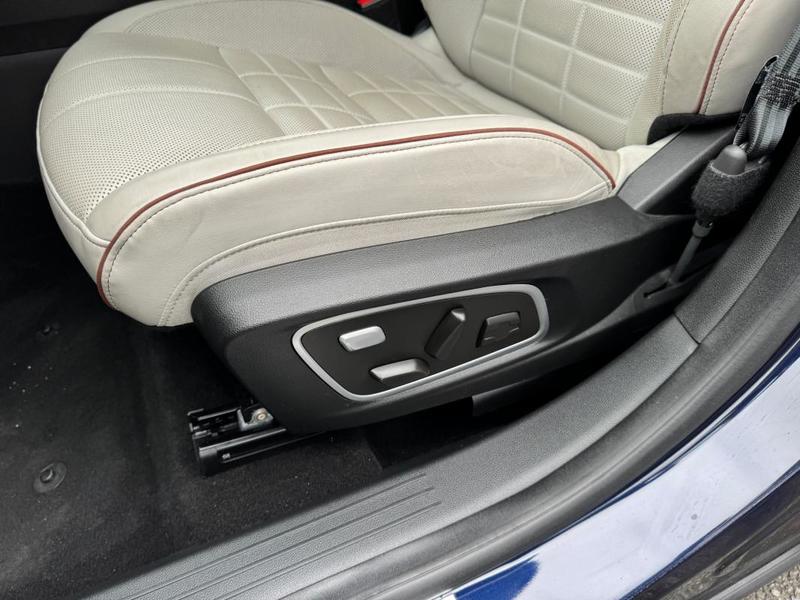 Renault Espace VI E-Tech hybrid 200 Iconic