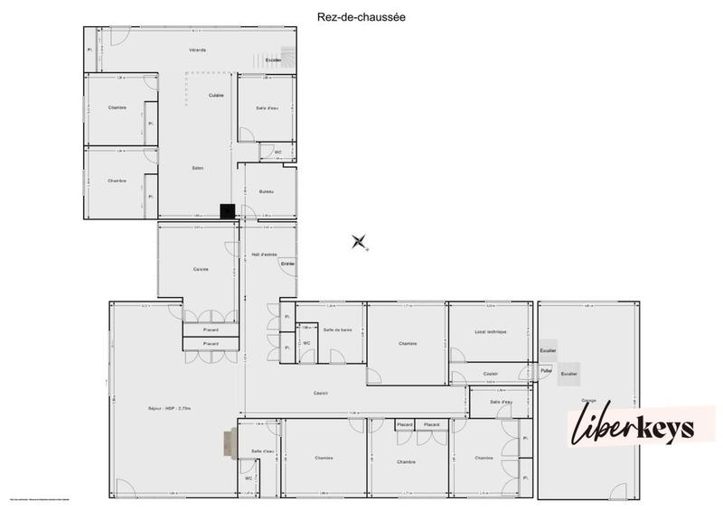 Maison - 330 m² - 12 pièces