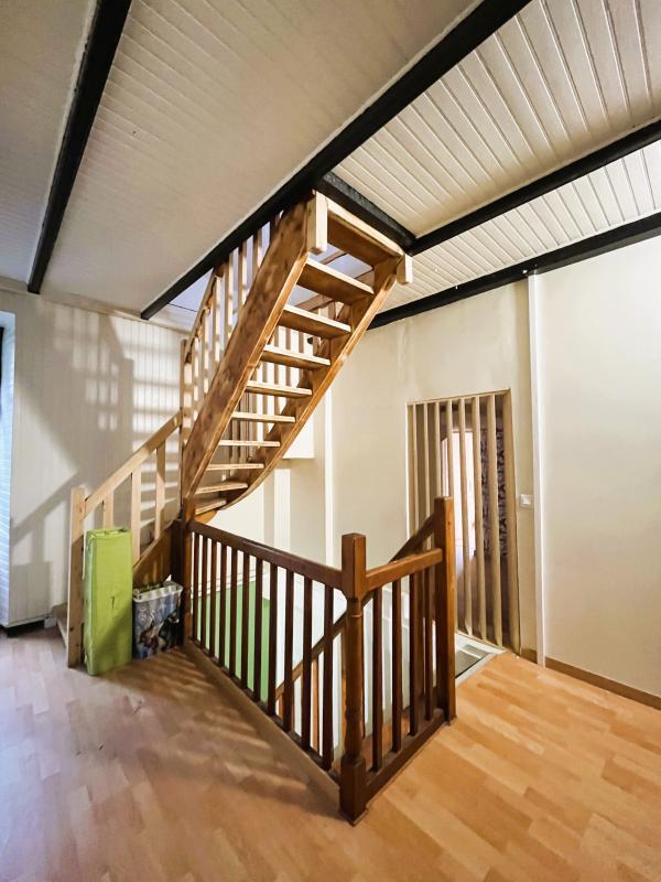 Maison - 151 m² - 6 pièces