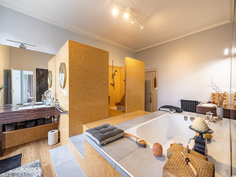 Propriété - 312 m²