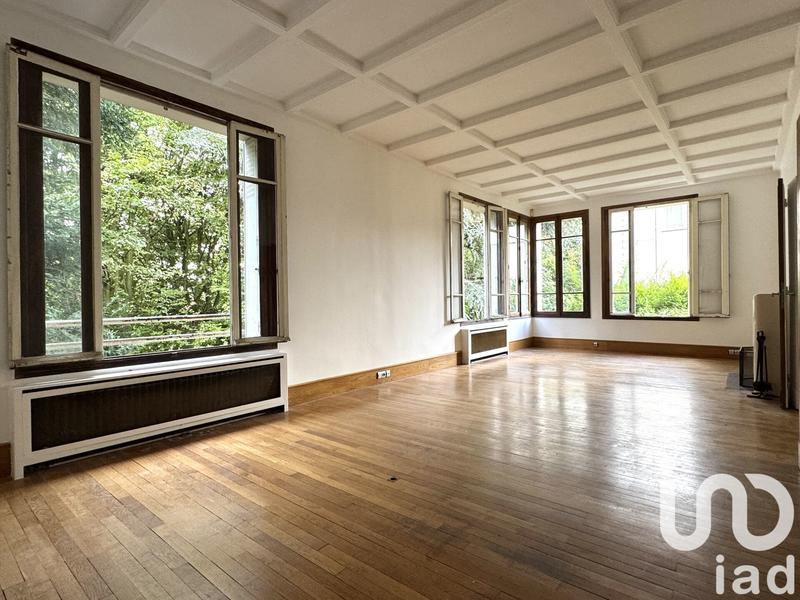 Maison - 186 m² - 8 pièces