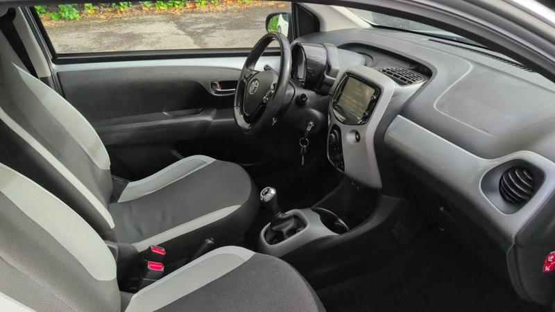 Toyota Aygo II 1.0 VVTi 69 X-Play Touch