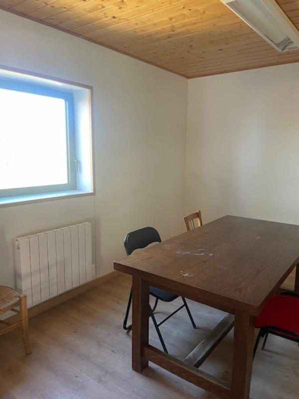 Local d'activité / Entrepôt - 600 m² - 5 pièces