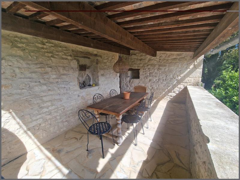 Maison - 800 m² - 32 pièces