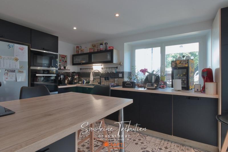 Maison - 178 m² - 7 pièces