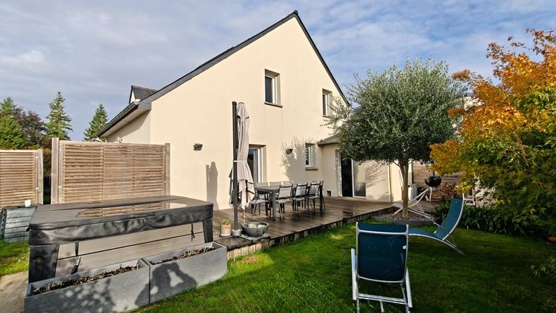 Maison - 157 m² - 7 pièces