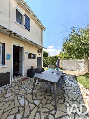 Maison - 64 m² - 4 pièces