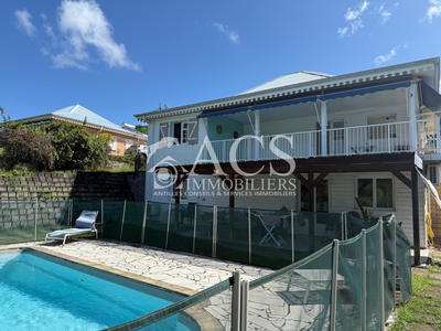 Maison - 127 m² - 6 pièces