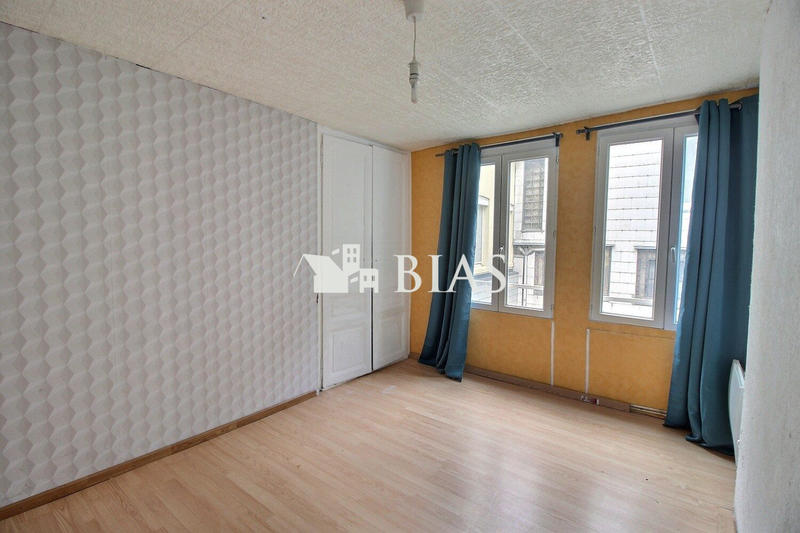 Maison - 87 m² - 5 pièces