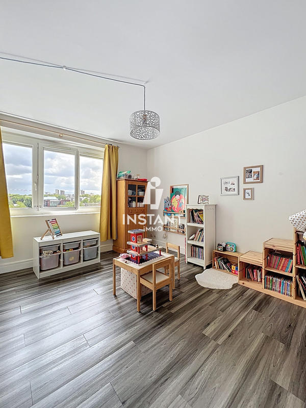 Appartement - 95 m² - 4 pièces