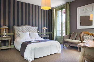 Hôtel Helvie 4*