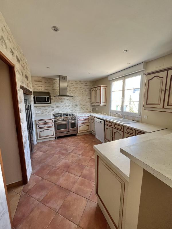 Maison - 140 m² - 5 pièces