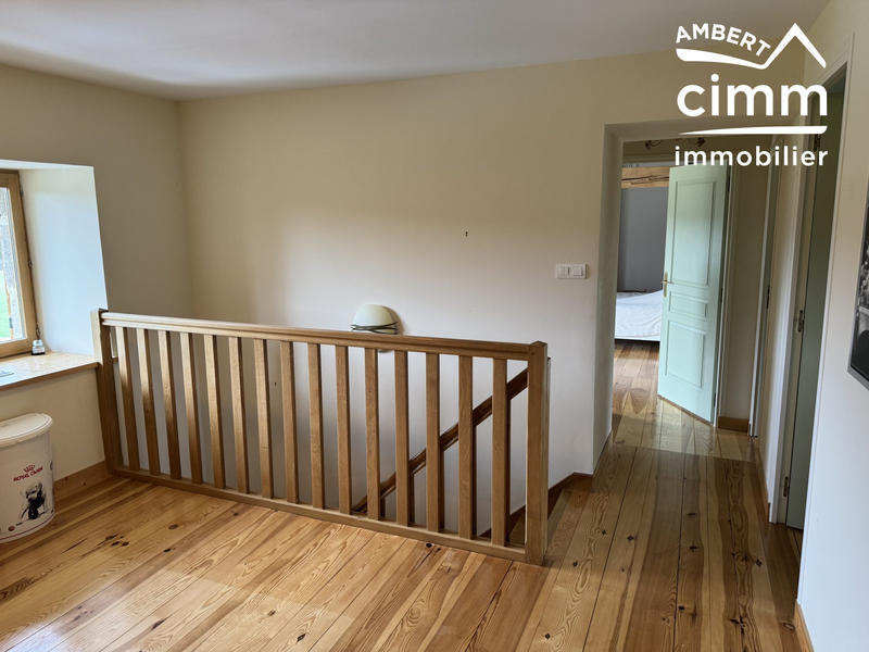 Maison - 177 m² - 9 pièces