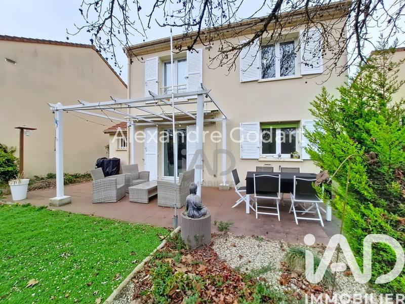 Maison - 104 m² - 6 pièces