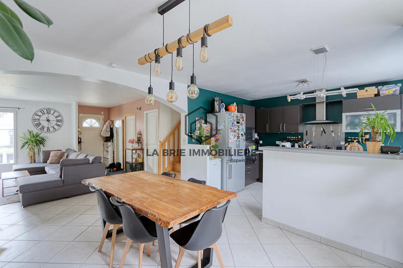 Maison - 100 m² - 5 pièces