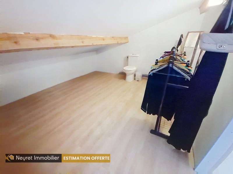 Maison - 257 m² - 8 pièces